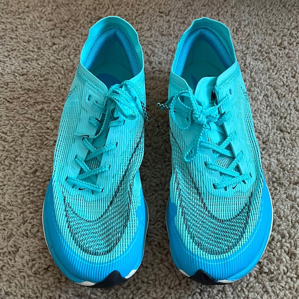 On hold : Nike zoom x Vaporfly next %2